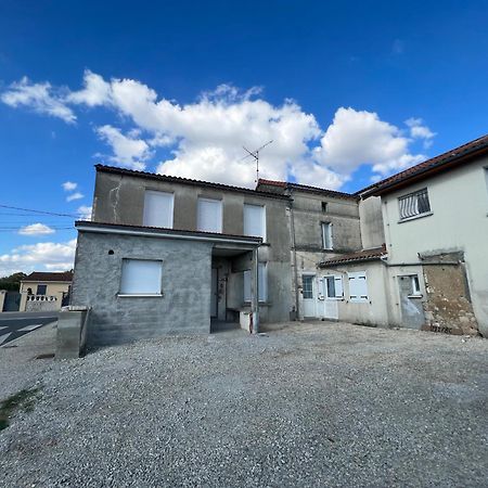 180B - Duplex T2 Tout Confort - Wifi Netflix Le Gond-Pontouvre Екстериор снимка